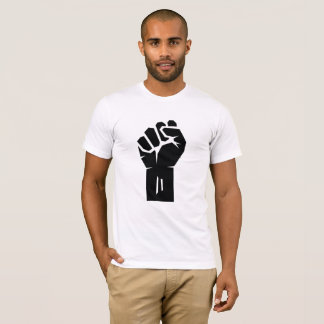 Zwart geklonken vuist. t-shirt