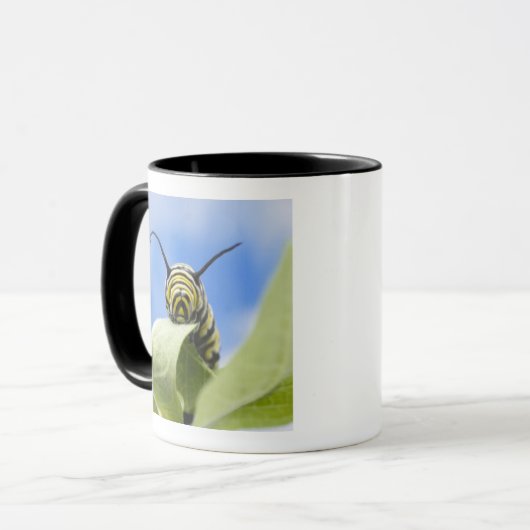 Zwart-gele caterstijl mok (Voorkant links)