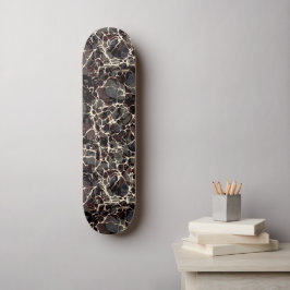 Zwart gemarmerd papieren skateboard