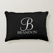 Zwart gepersonaliseerd script monogram en naam accent kussen (Voorkant)