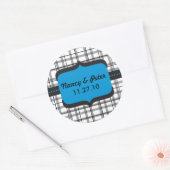 Zwart geruite en blauwe bruiloft monogram ronde sticker (Envelop)
