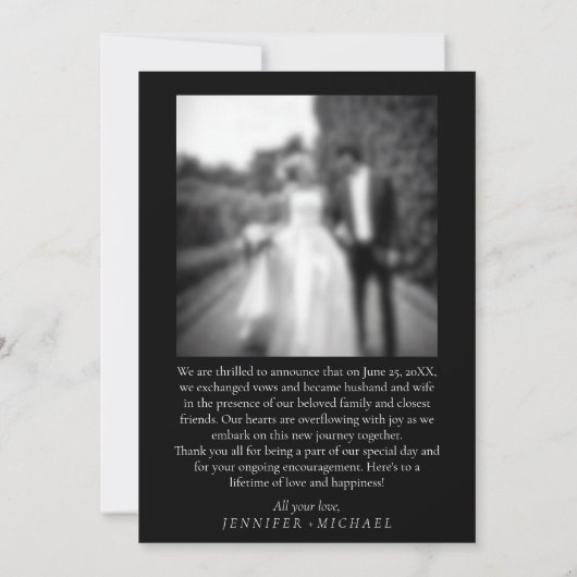 Zwart Gewoon getrouwd Elegant Eenvoudige Bruiloft  Kaart (Achterkant)