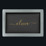 Zwart Gold Modern Script Girly Monogram Naam Gesp<br><div class="desc">Zwart en gouden Eenvoudige scriptmonogram Naam Belt Buckle. Dit maakt het perfecte afstuderen,  zoete 16 16,  18,  21,  30,  40,  50,  60,  70,  80,  90,  100 jaar,  bruiloft,  vrijgezellenfeest,  verjaardagsfeest,  baby shower of bachelorette cadeau voor iemand die van glam luxe en stijlvolle stijl houdt.</div>