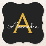 Zwart Gold Modern Script Girly Monogram Naam Kartonnen Onderzetters<br><div class="desc">Zwart en goudvormig zwart-witmonogram met naam papieren Onderzetters. Dit maakt het perfecte afstuderen,  de verjaardag,  de bruiloft,  het vrijgezellenfeest,  de verjaardag,  het baby shower of het bachelorette feest cadeau voor iemand die van glam luxe en chic stijlen houdt.</div>