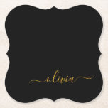 Zwart Gold Modern Script Girly Monogram Naam Kartonnen Onderzetters<br><div class="desc">Zwart en goudvormig zwart-witmonogram met naam papieren Onderzetters. Dit maakt het perfecte afstuderen,  de verjaardag,  de bruiloft,  het vrijgezellenfeest,  de verjaardag,  het baby shower of het bachelorette feest cadeau voor iemand die van glam luxe en chic stijlen houdt.</div>