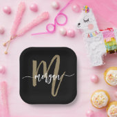 Zwart Gold Modern Script Girly Monogram Naam Papieren Bordje (Feest)