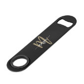 Zwart Gold Modern Script Girly Monogram Naam Speed Flessenopener (Voorkant Gekanteld)
