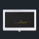 Zwart Gold Modern Script Girly Monogram Naam Visitekaarthouder<br><div class="desc">Zwarte en Gold Simple Script Monogram Name Business Card Holder. Dit maakt de perfecte liefhebbende 16 verjaardag,  bruiloft,  vrijgezellenfeest,  verjaardagsdag,  baby shower of vrijgezellenfeest voor iemand die van luxe glam en stijl houdt.</div>