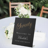 Zwart goud 70ste verjaardagsfeest welkom reclamebord met voetstuk