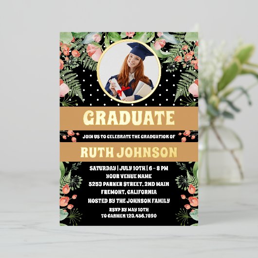 Zwart Goud Bloemen Graduation Party Foto Folie Uitnodiging (Staand Voorkant)