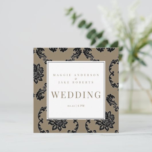 Zwart & Goud Damask Vierkante Bruiloft Kaart (Staand voorkant)