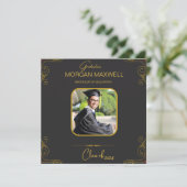Zwart Goud Elegant Afstuderen Invitation Kaart (Staand voorkant)