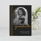 Zwart Goud Elegant Arch Overlay Foto Afstuderen Aankondiging (Staand voorkant)