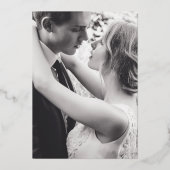 Zwart goud geometrisch diamantpatroon bruiloft folie uitnodiging (Achterkant)