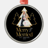 Zwart & Goud Kerstboom Pas getrouwd Foto Metalen Ornament (Voorkant)