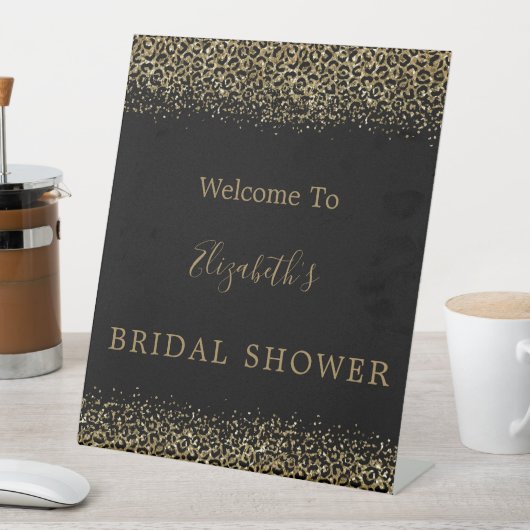 Zwart Goud Leopard Print Vrijgezellenfeest Welkom Reclamebord Met Voetstuk (Insitu)