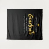 Zwart & Goud Modern Brush Script Afstudeerfeest Wandkleed (Voorkant (horizontaal))