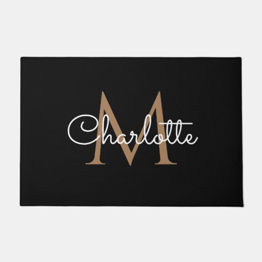 Zwart Goud Monogram Elegante Meisjesachtige Script Deurmat (Voorkant)