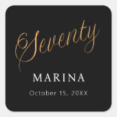 Zwart goud naamschrift 70e verjaardag vierkante sticker (Voorkant)