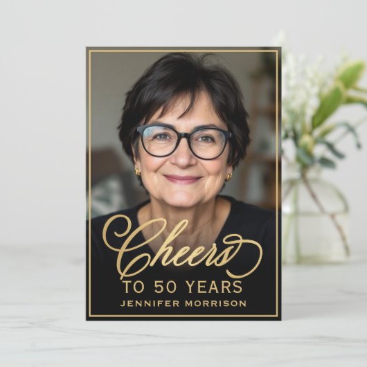 Zwart & Goud Verjaardag Proost op 50 Jaar Foto Kaart (Staand voorkant)
