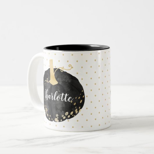 Zwart & Goud Waterverf Monogram Pompoen Halloween Tweekleurige Koffiemok (Voorkant links)