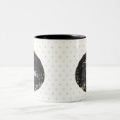 Zwart & Goud Waterverf Monogram Pompoen Halloween Tweekleurige Koffiemok (Center)