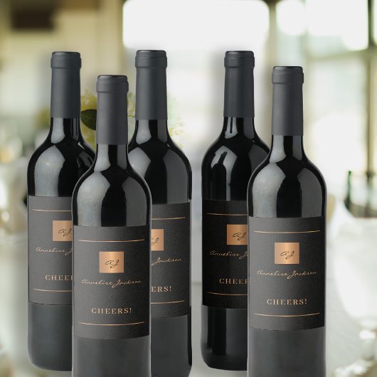 Zwart goudelegant modern gepersonaliseerd naamscri wijn etiket