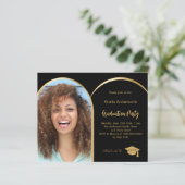 Zwart gouden fotoboog afstudeerfeest uitnodiging (Staand voorkant)