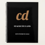 Zwart gouden monogram initialen 2025 planner<br><div class="desc">Verhoog uw organisatiespel met de geavanceerde "Black and Gold Monogram Initialen 2025 Planner." Deze strakke en elegante planner is ontworpen voor diegenen die stijl en structuur waarderen, met een opvallende zwarte hoes geaccentueerd met luxe gouden monogram initialen. Het tijdloze ontwerp maakt het een perfecte mix van professionaliteit en persoonlijke flair,...</div>