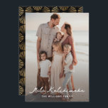 Zwart Gouden Palm Laat Mele Kalikimaka Moderne Fot Feestdagenkaart<br><div class="desc">Moderne zwart-gouden foto Mele Kalikimaka-kaart met een foto aan de voorkant en een modern zwart-gouden patroon met palmbladeren aan de achterkant.</div>
