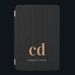 Zwart goudmonogram initiaal modern elegant iPad mini cover<br><div class="desc">Een klassieke zwarte achtergrond. Pas uw monogram initialen en jouw naam aan en voeg deze toe. Gouden en witte letters. Moderne,  trendy en simpel.</div>
