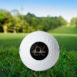 Zwart goudmonogram initialen naam minimalistisch golfballen<br><div class="desc">Zwarte achtergrond,  gouden en witte tekst. Personaliseer en voeg uw monogram initialen en naam toe. Zowel voor hem als voor haar. De naam is geschreven met een modern handgeschreven stijlschrift.</div>