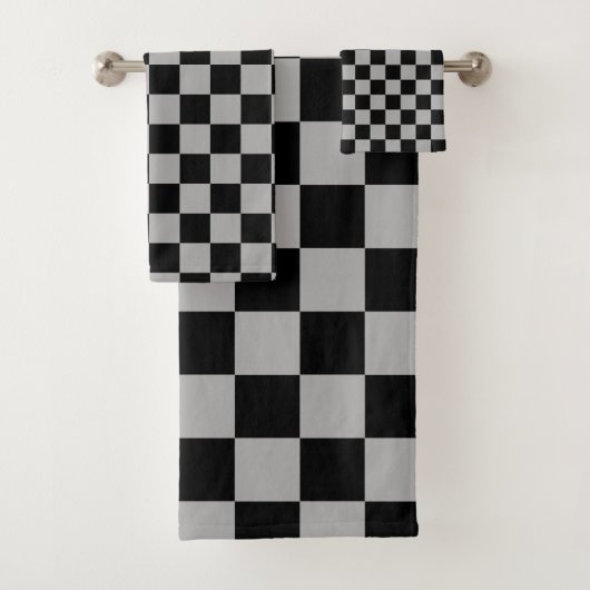 Zwart + Grijs Check Checkerboard Patroon Bad Handdoek (Insitu)