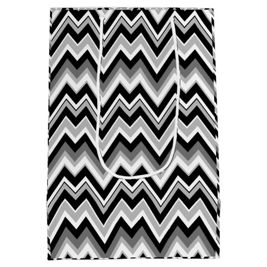 Zwart grijs en wit Chevron Zigzag Pattern Medium Cadeauzakje (Achterkant)