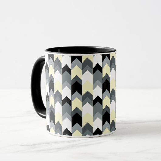Zwart, grijs, gele chevron mok (Voorkant links)