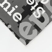 Zwart/grijze naam, gepersonaliseerd fleece deken (Hoek)