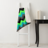 Zwart Groen Ombre Chevrons Grote Sherpa Deken (In situ)