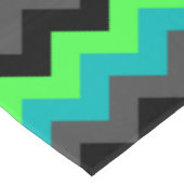 Zwart groen ombre chevrons medium tafelkleed (Gekanteld)