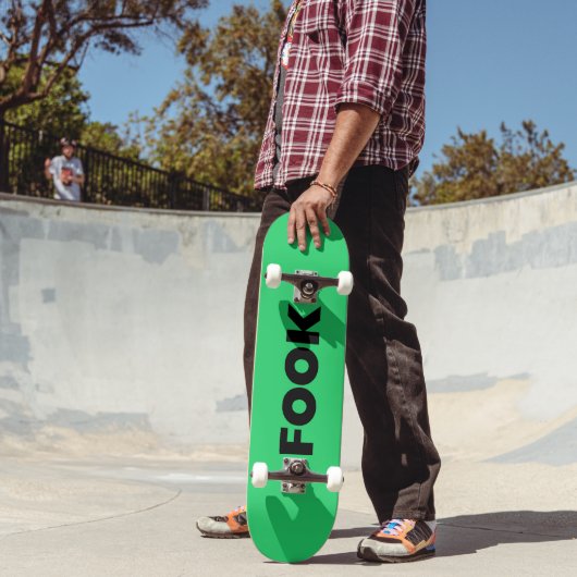 Zwart groen skateboard (Buiten 2)