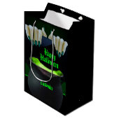 Zwart-groene heks Brew Medium Cadeauzakje (Voorkant Gekanteld)