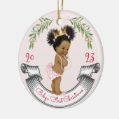 zwart haar baby's eerste kerst roze rood keramisch ornament (Links)