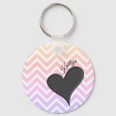 Zwart hart op Ombre Chevron Stripe met naam Sleutelhanger (Voorkant)
