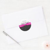 Zwart, Heet Roze, en Witte 1,5"Ronde Sticker (Envelop)