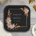 Zwart Herfst Papier Bord<br><div class="desc">Verhoog uw eetervaring met deze Black Herfst Paper Borden van de "Herfst Black Terracotta Floral and Leaves Wedding Invitation Collectie". Deze prachtig ontworpen borden zijn voorzien van prachtige handgeschilderde herfstbladeren en -bloemen, die een vleugje elegantie toevoegen aan uw tafelinstellingen. Zorg ervoor dat elk detail van uw bruiloft perfect gecoördineerd en...</div>