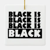 Zwart is zwart keramisch ornament (Achterkant)