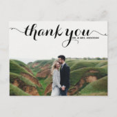 Zwart kalligrafie script bruiloft foto dank u briefkaart (Voorkant)
