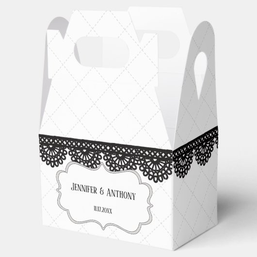 Zwart Kant op Witte Aangepaste Bruiloft Bedankdoosjes (Geopend)
