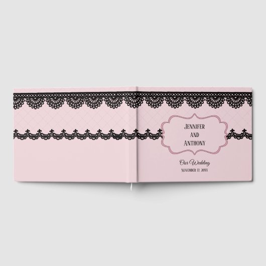 Zwart Kant op Zachte Roze Custom Bruiloft Gastenboek (Volledig)