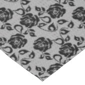 Zwart kant patroon op witte achtergrond tafelkleed (Gekanteld)