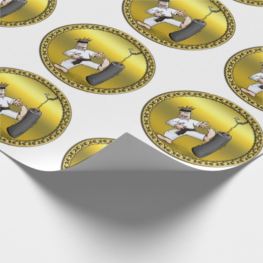 Zwart karaat man dat een zwarte trainingstas schop cadeaupapier (Hoek)